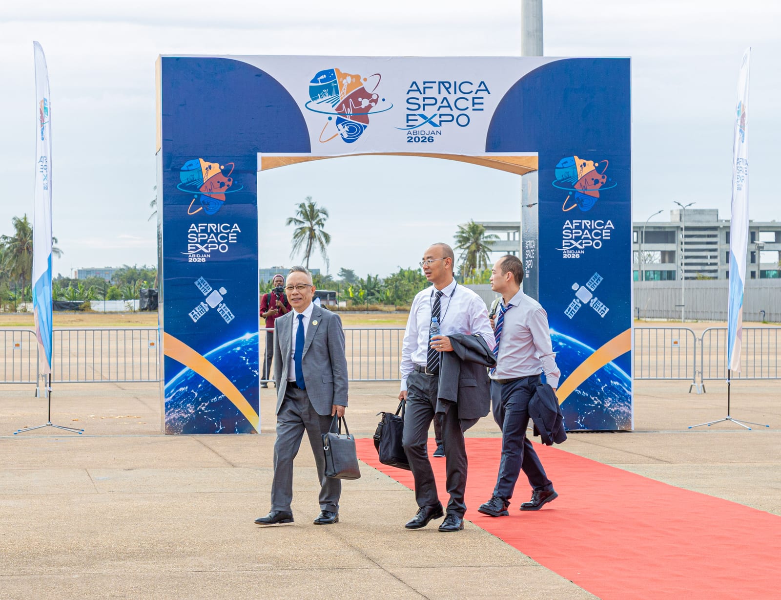 ASPEX — Participant arrivals, photo 58