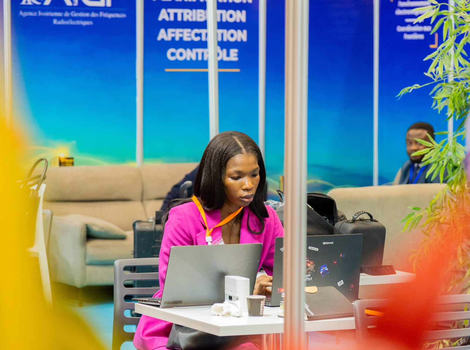 ASPEX — Participant arrivals, photo 75